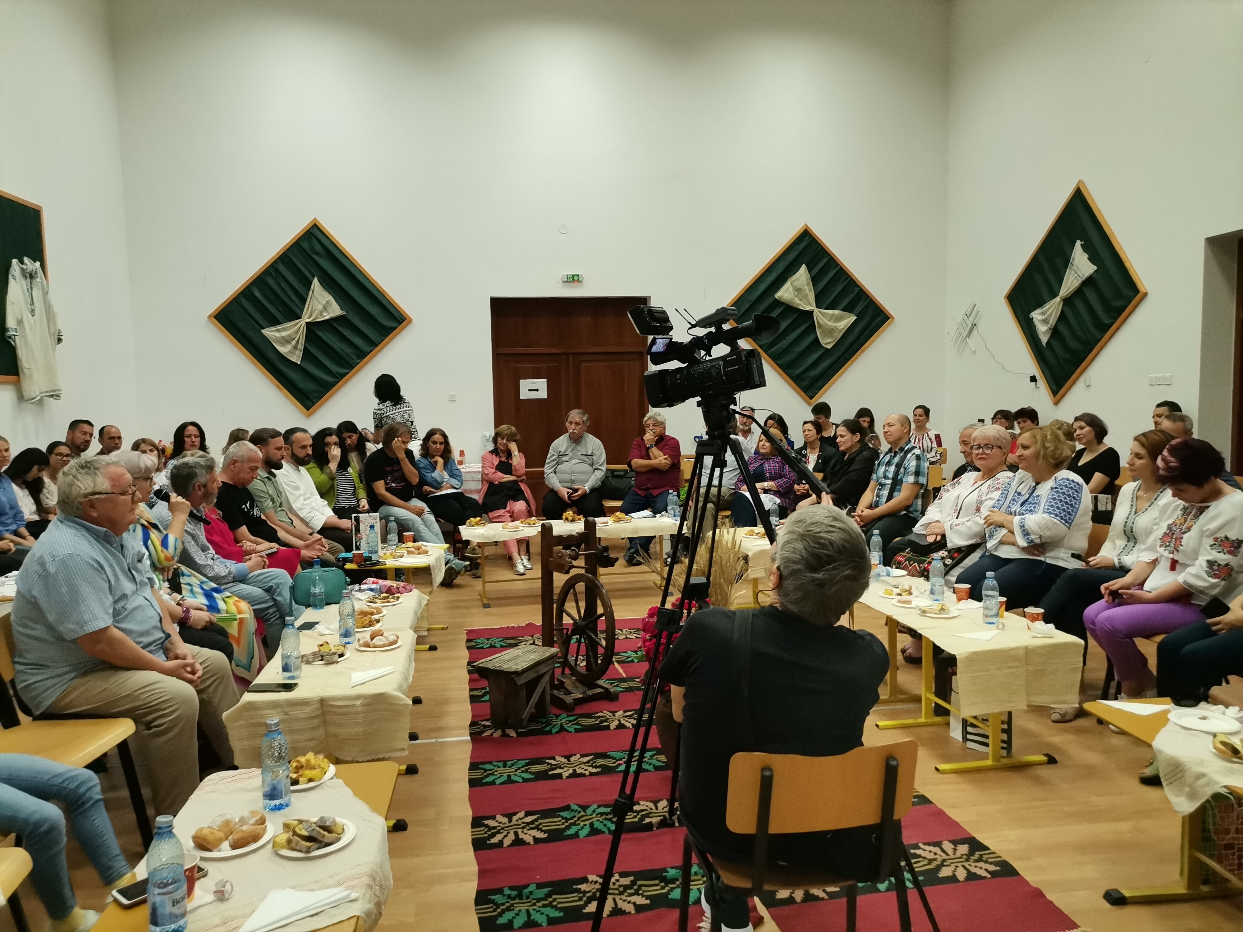 Şezătoare literară la Festivalul „Ana Blandiana”