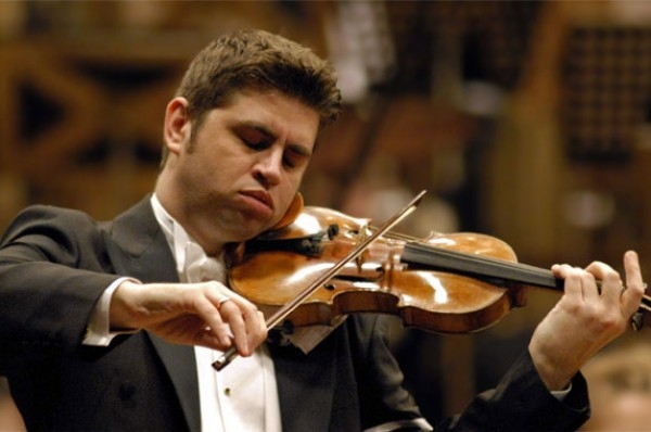 „Zilele Culturii Române la Reykjavik” / Violonist gălăţean pe scena Operei Naţionale islandeze