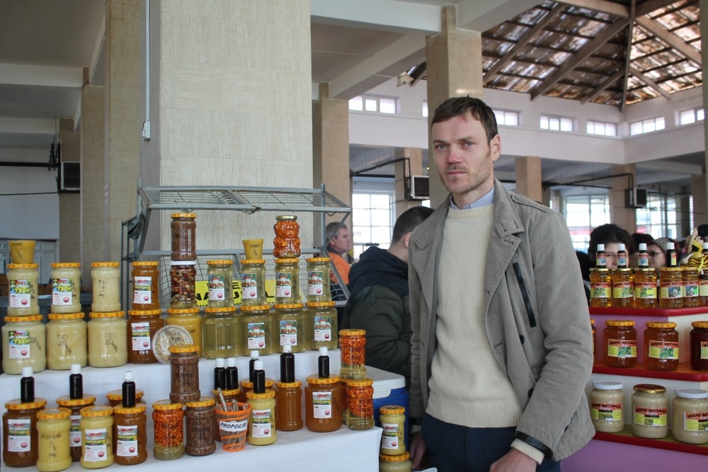 Mierea din Galaţi se VINDE bine şi în Anglia