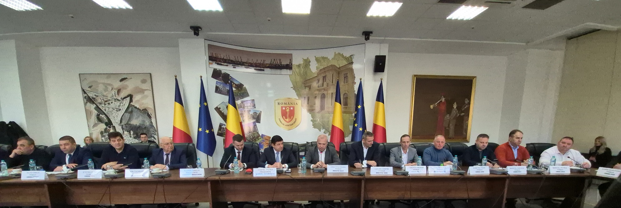 Investiții în iluminat public, apă și canalizare în 25 de localități gălățene