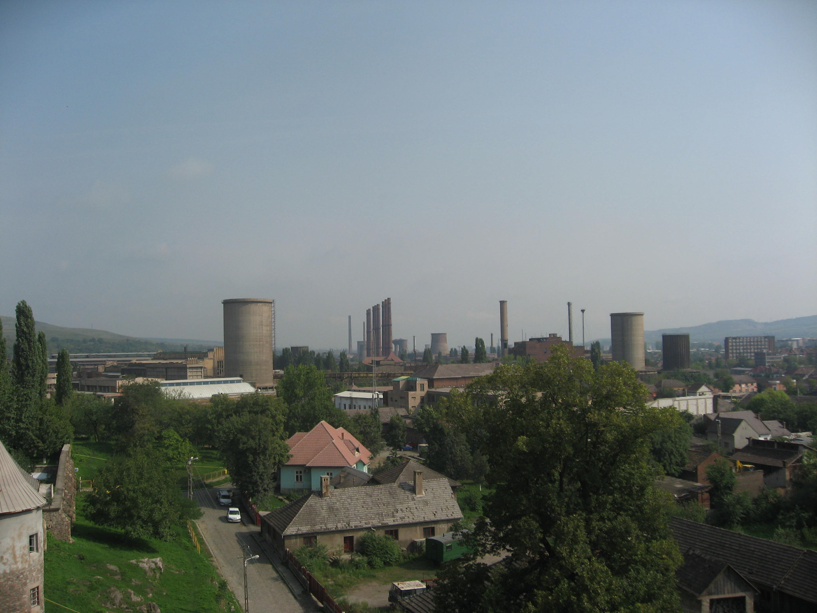 Combinatul siderurgic Hunedoara îşi oprește producția