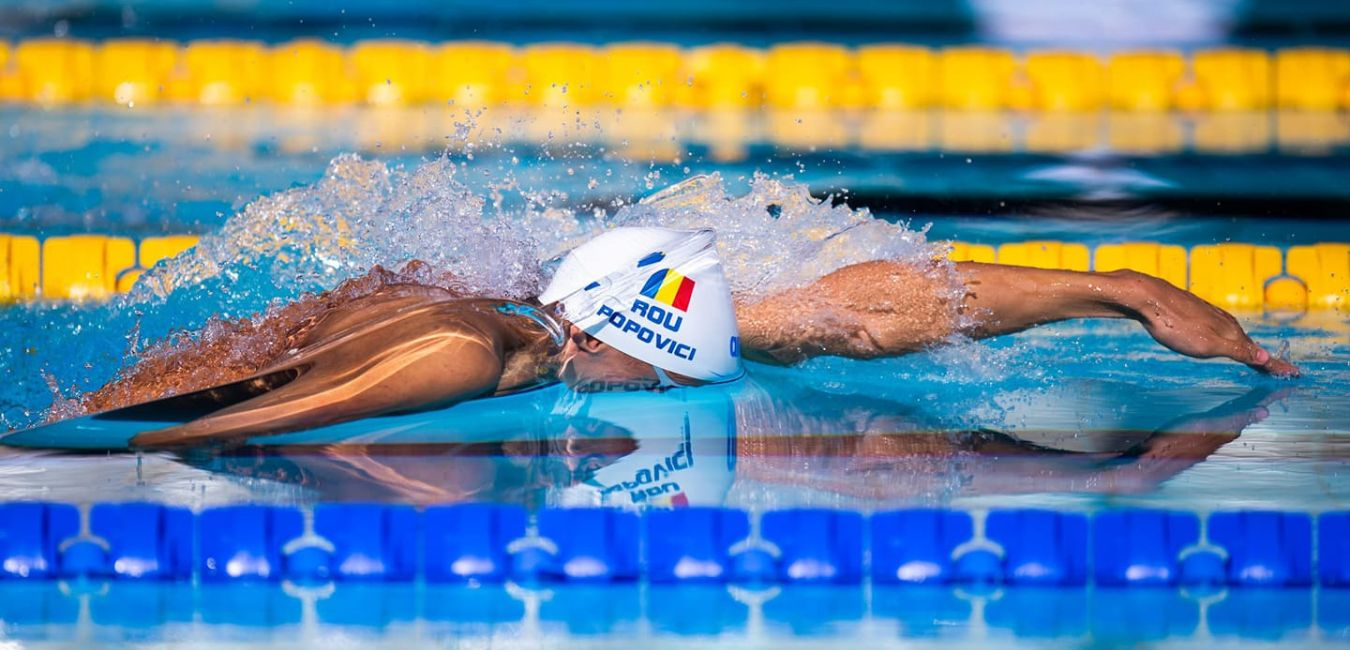 Dopați cu tupeu, imbecilitate și frustrare