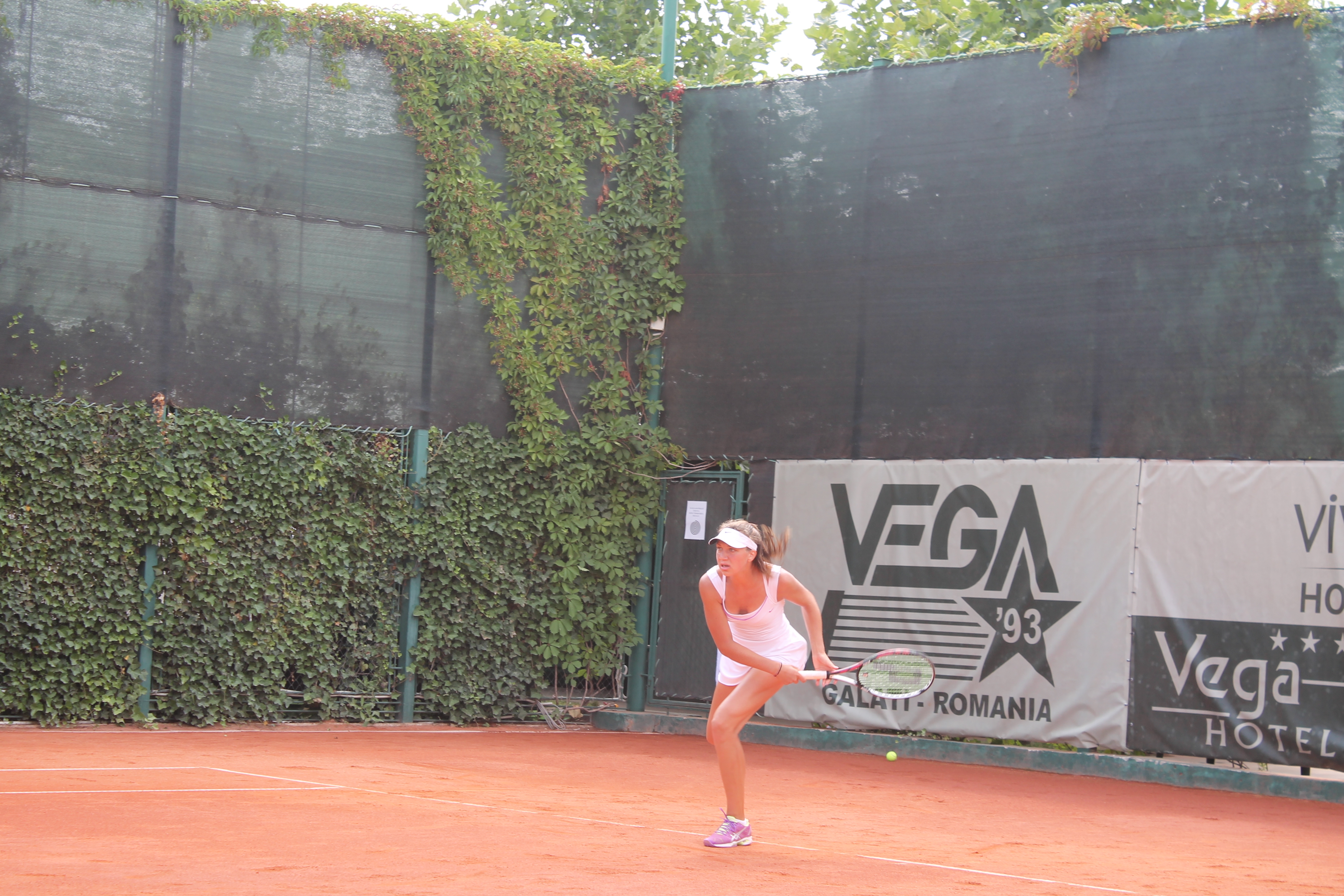 TENIS/ Turneul "Futures" la Galaţi. Gălăţencele Ţig şi Talabă joacă marţi primul tur