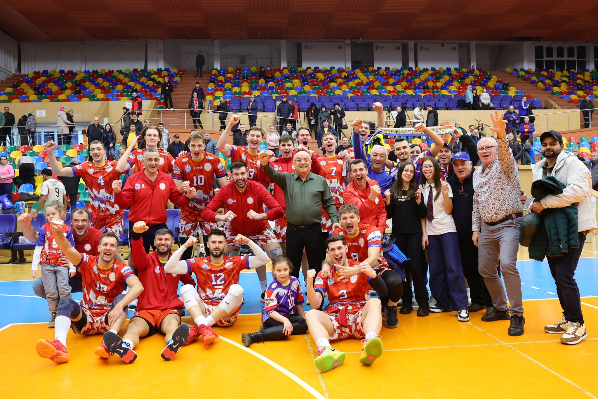 VOLEI. CSM Arcada, mai bună decât marea Benfica