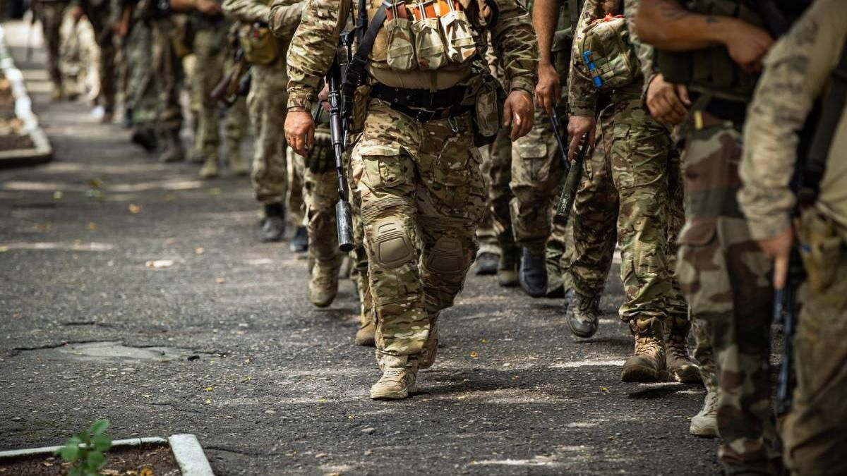 Amenzi pentru rezerviștii care lipsesc de la mobilizare