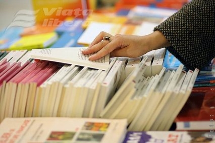 Scriitorii şi cărţile lor, în vizită în Galaţi