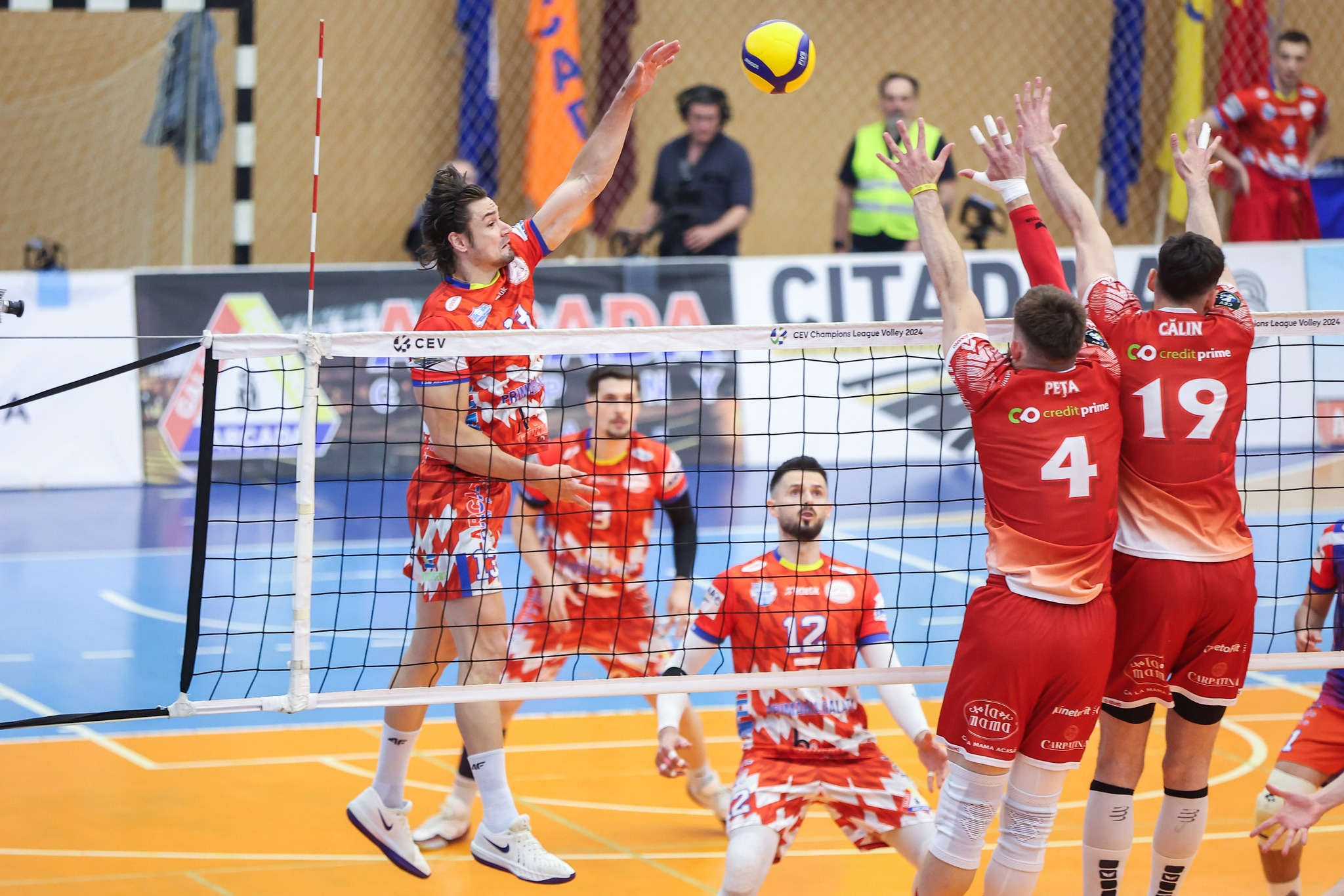 Meciul decisiv al finalei, la București. Suspans prelungit în disputa CSM Arcada - Dinamo