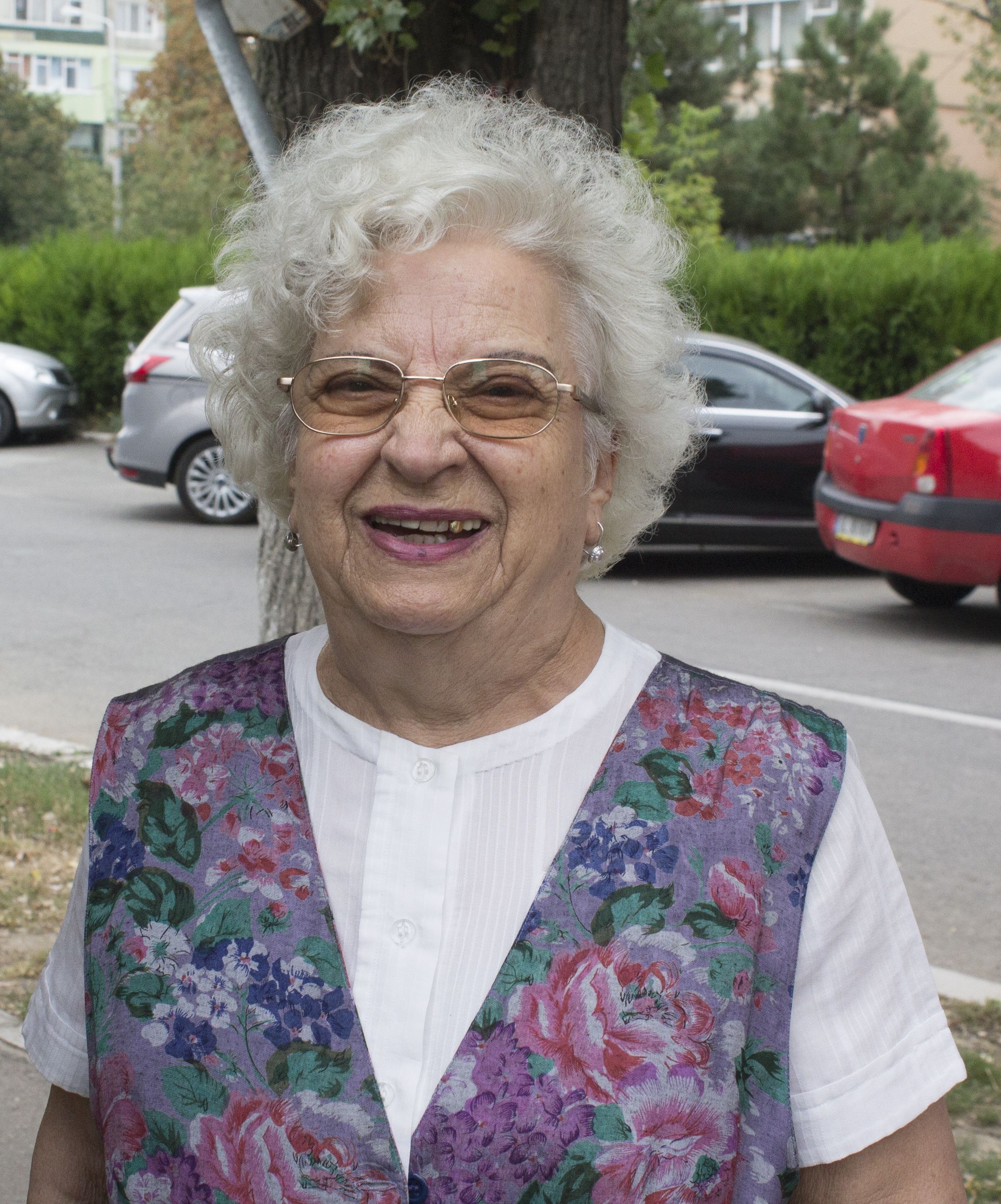 O gălăţeancă citeşte "Viaţa liberă" de... 63 de ani! 