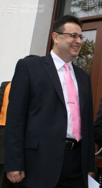 Marius Necula, în cărţi pentru funcţia de ministru