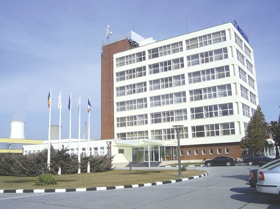 Angajaţii Oltchim primesc de la Guvern ajutoare sociale în cuantum de 1.400 lei