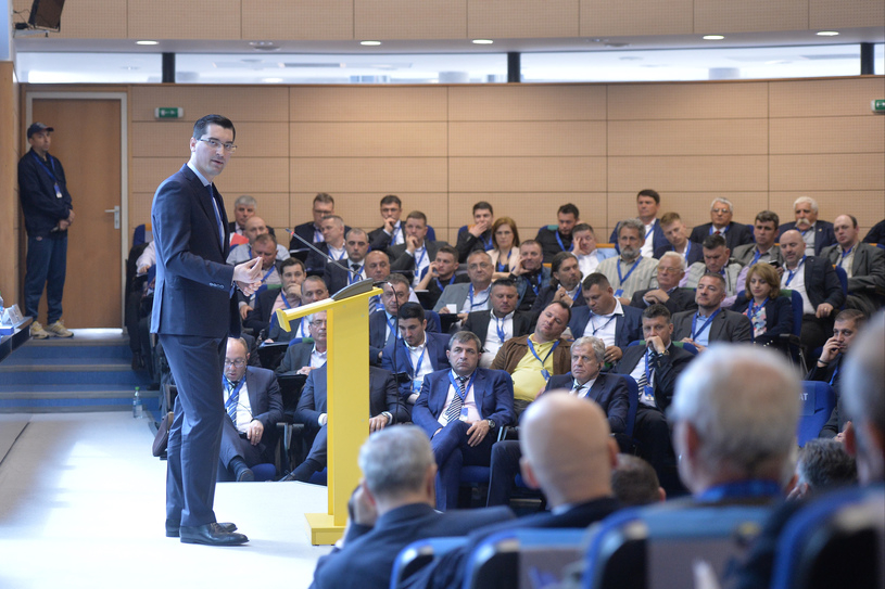 Răzvan Burleanu, reales şef al FRF