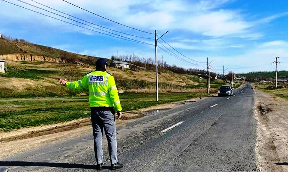 Prins la volan, deși avea permis de conducere reţinut