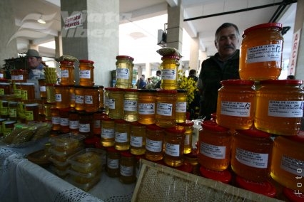 Mierea care îndulceşte şi sufletul 