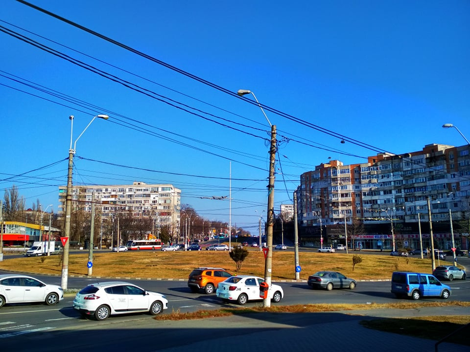 Fântână arteziană în loc de columnă, la Inelul de Rocadă. Autorităţile s-au răzgândit