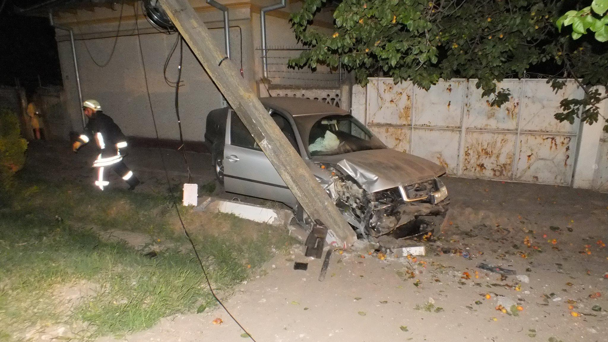 Ciocnitul stâlpilor, sport naţional de Paşte