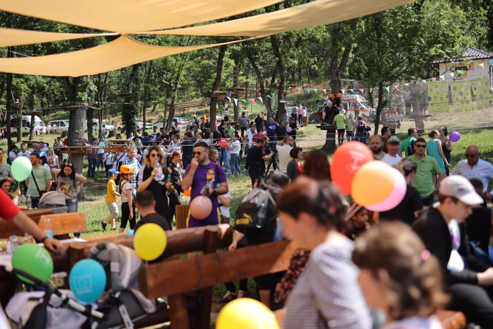 Petrecere de 1 Iunie, în Pădurea Gârboavele