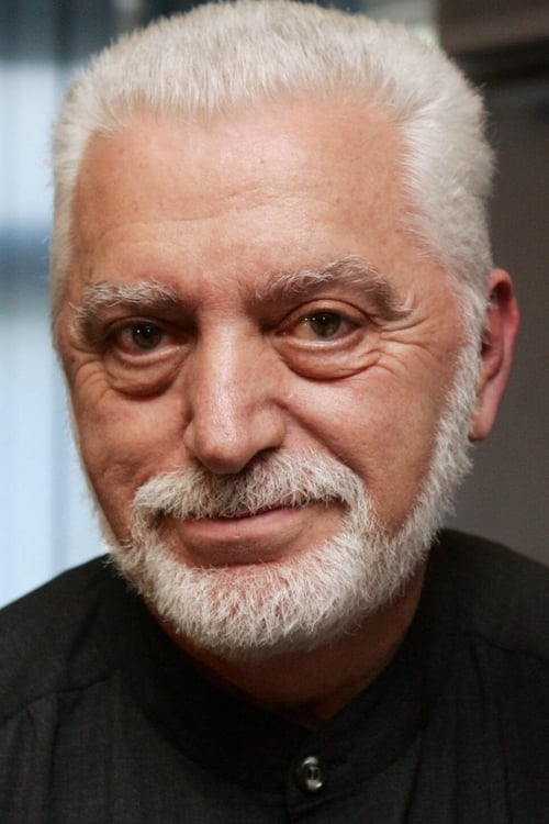 Remember. Paco Rabanne, o personalitate majoră a modei