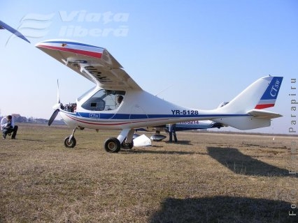 Avion gălăţean prăbuşit într-o baltă bistriţeană