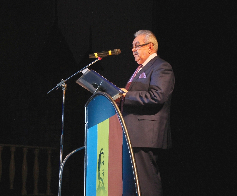 Sute de gălăţeni l-au omagiat pe Eminescu