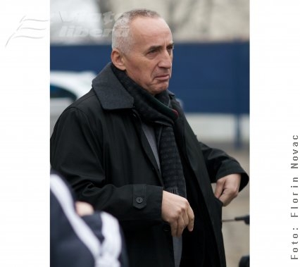 Ping-pong cu Oţelul!