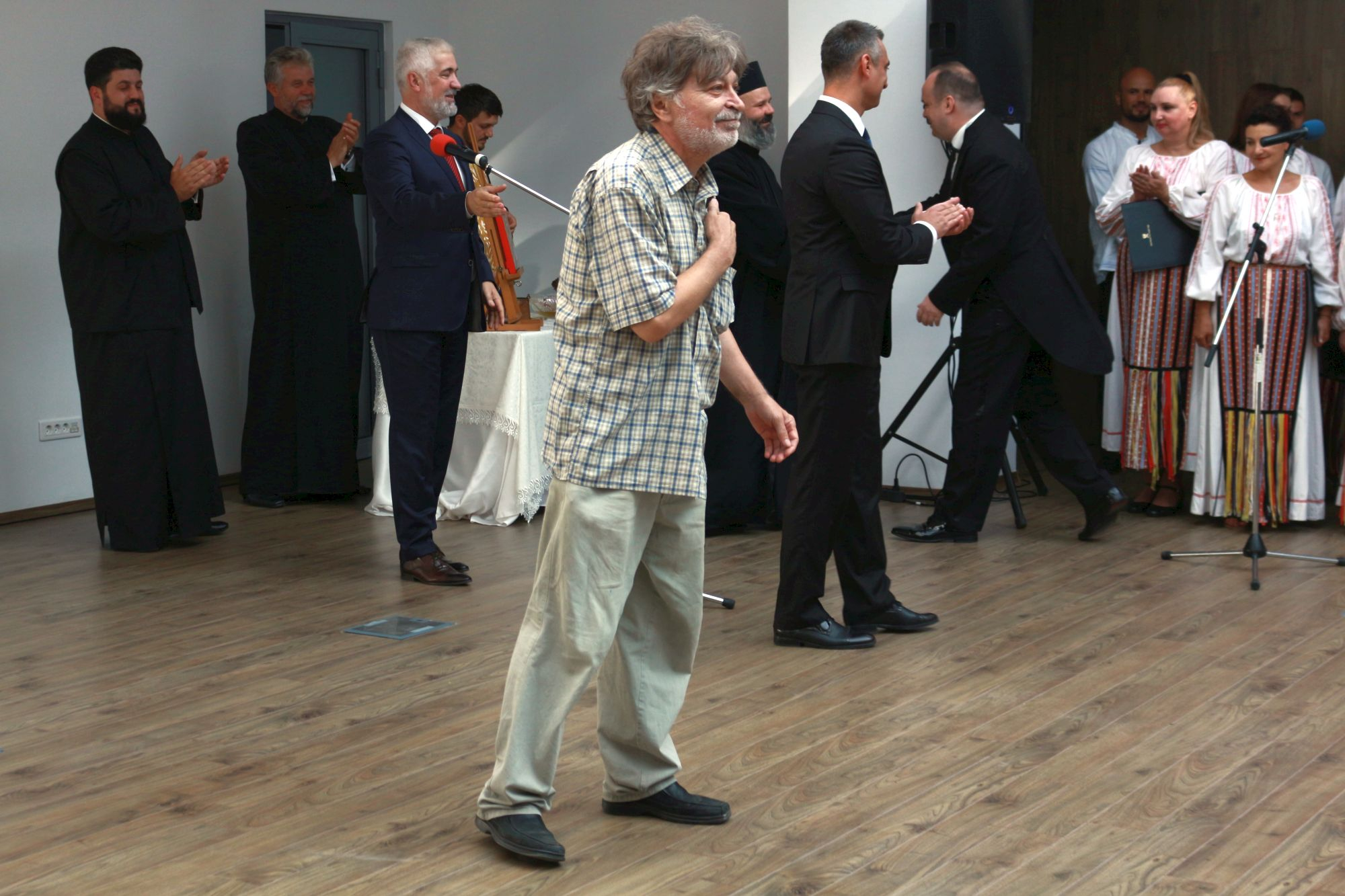 SURPRIZĂ la inaugurarea noii Primării. IMNUL GALAȚIULUI, pe versurile lui Victor Cilincă (VIDEO)