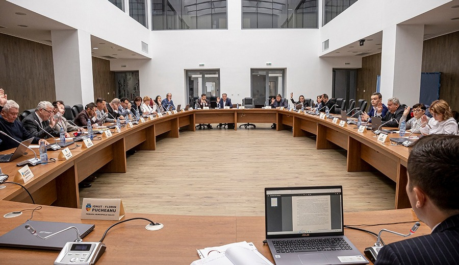 Listele cu viitorii beneficiari ai locuințelor Primăriei