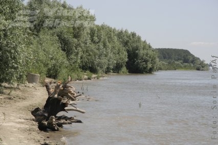 Nu cedăm până când malul Dunării nu revine la gălăţeni
