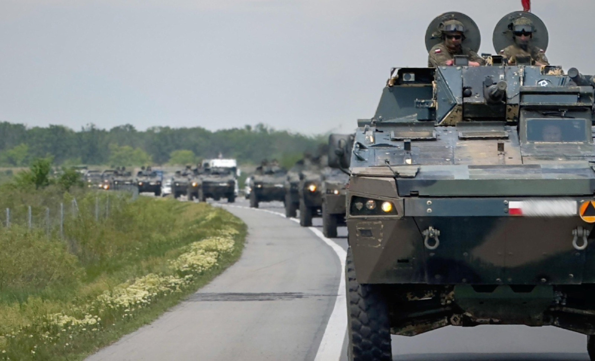 Tehnică militară şi trupe, în drum spre poligonul de la Smârdan