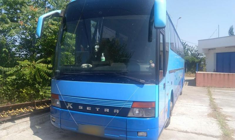 Autocar căutat în Italia, pus la treabă de moldoveni