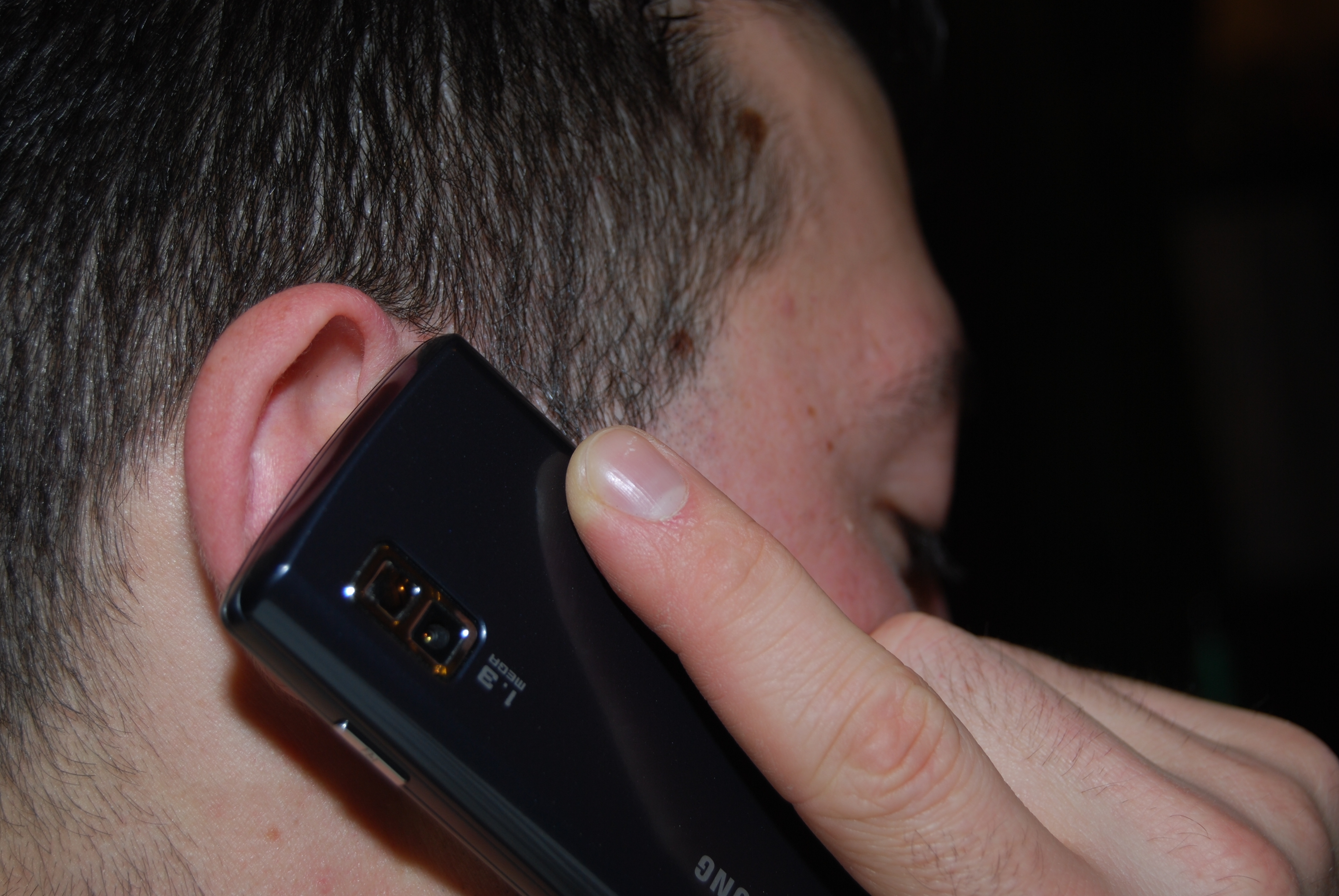 Preţuri reduse pentru convorbiri telefonice în afara reţelei