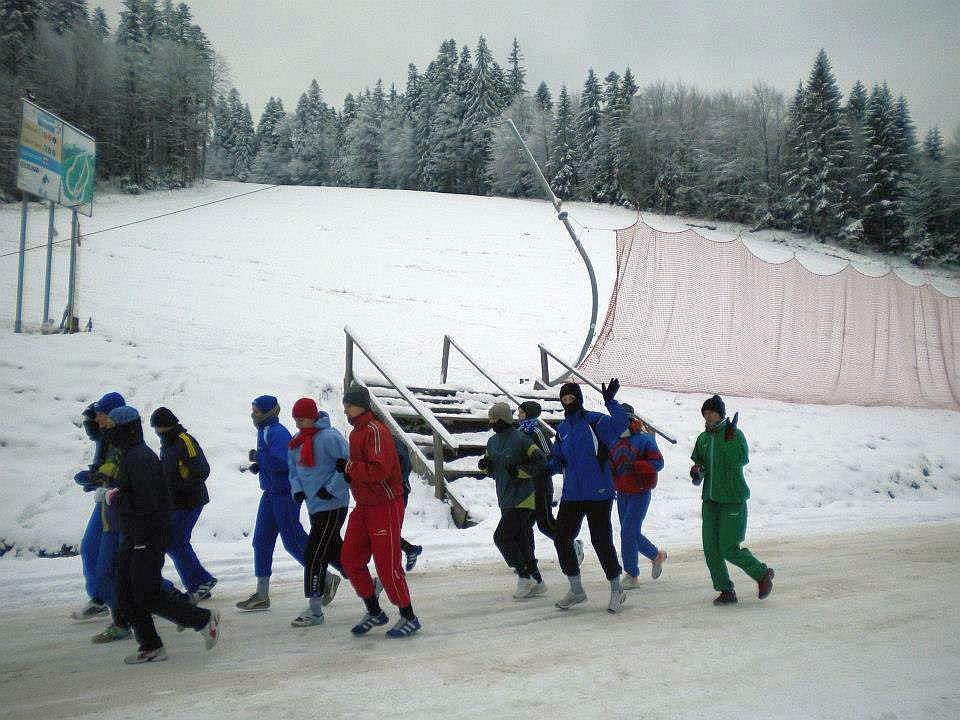 Handbalistele gălăţene au încheiat pregătirea montană: Şapte "amicale" pentru Danubius