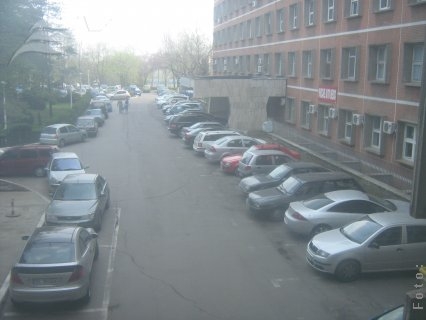 Acces restricţionat pentru maşini, în curtea Spitalului Judeţean Galaţi