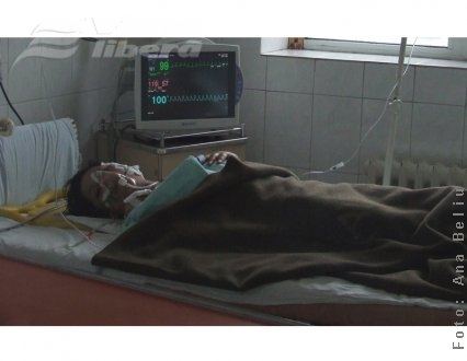 Amantul gelos şi-a înjunghiat de 14 ori iubita gravidă 