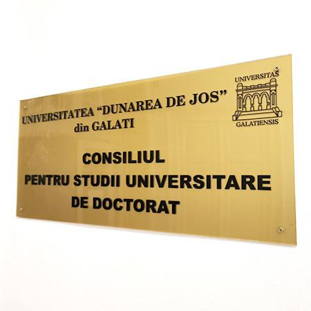 Premii consistente pentru doctoranzi