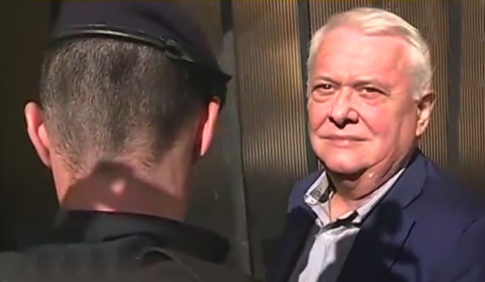 Viorel Hrebenciuc a fost REŢINUT, în dosarul retrocedărilor ilegale de păduri