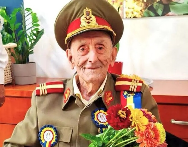 Veteranul de război decorat de Ziua Naţională a murit la 107 ani