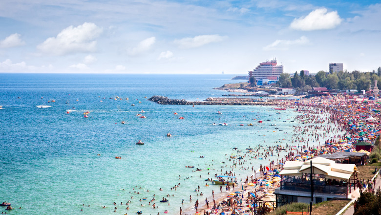 Ce concedii își mai permit gălățenii și cât sunt dispuși să cheltuiască. Vacanța se face anul acesta cu calcule la leu