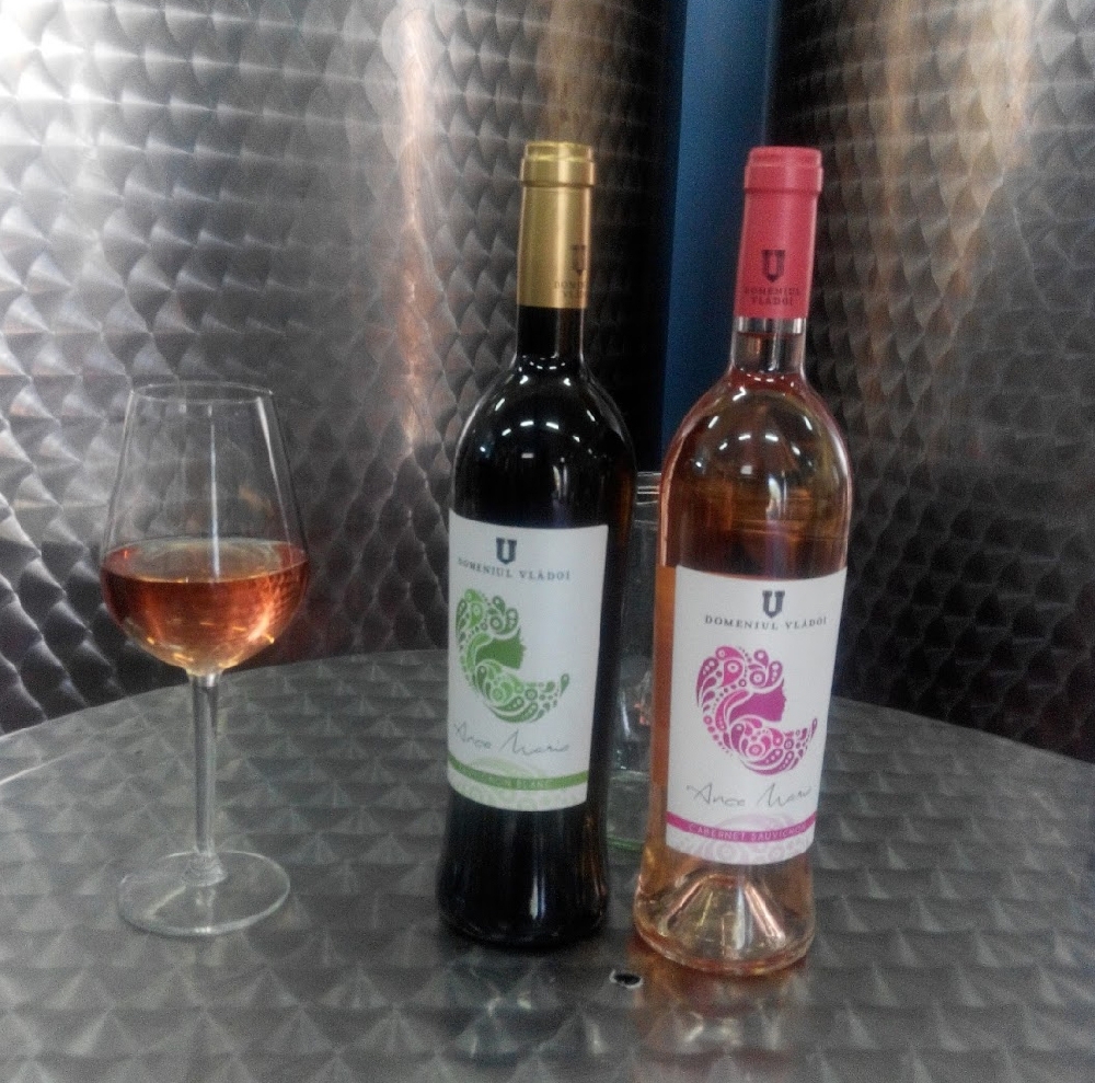 Lansare de vinuri noi, într-un cadru... rustic - Gama "Anca Maria", de la Domeniul Vlădoi