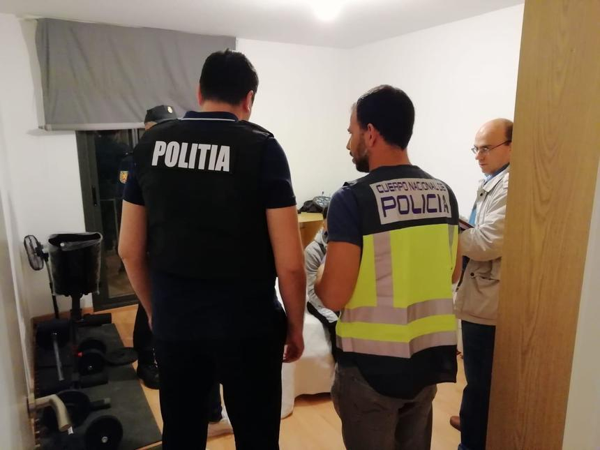 30 de tone de peşte confiscate în urma a 150 de percheziţii. Anchetă de amploare în mai multe state