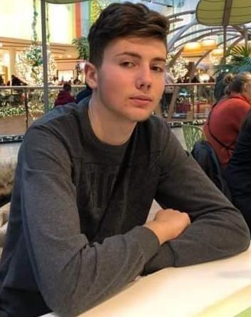 Poliţiştii caută un tânăr care a plecat de acasă