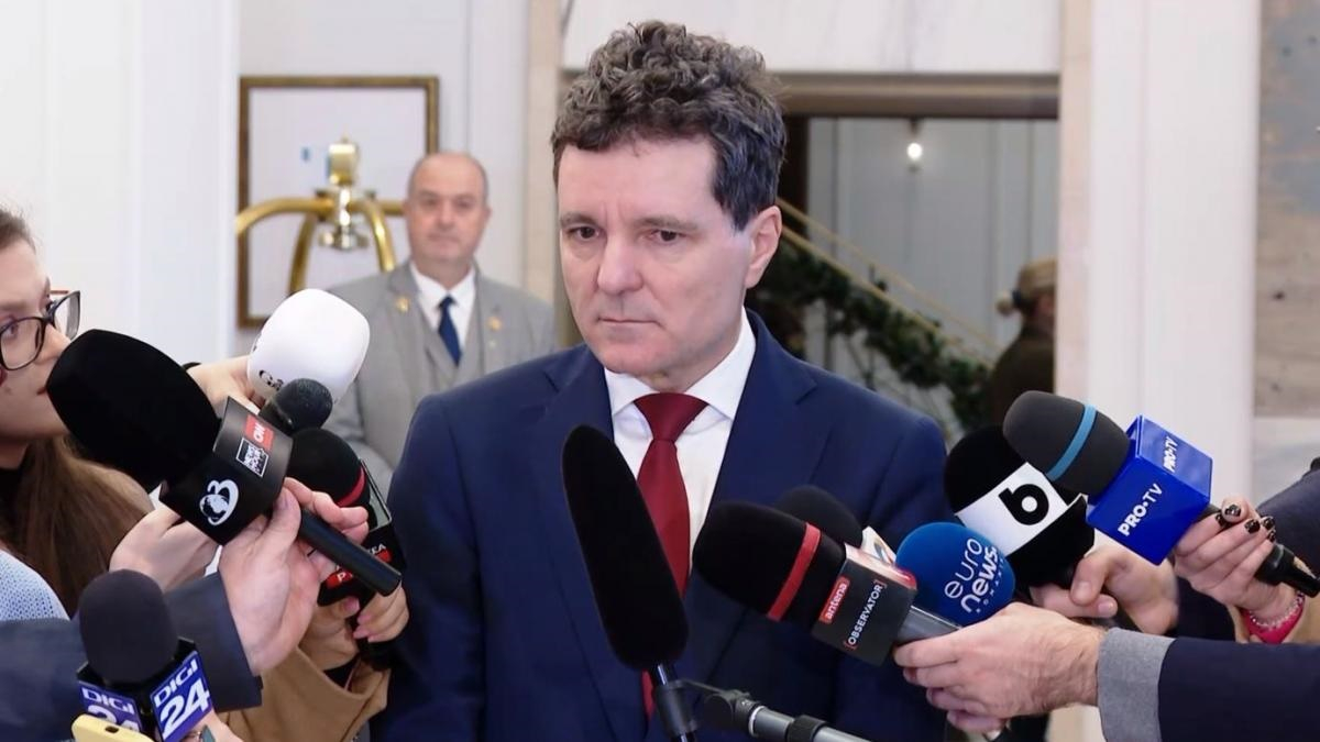 Nicușor Dan intervine în disputa pensiilor militare