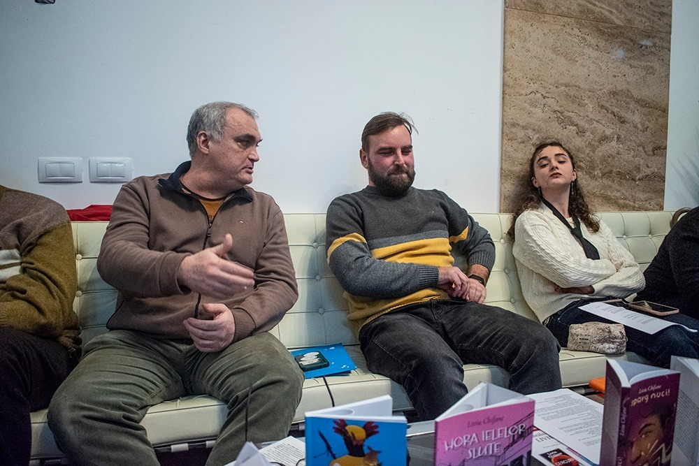 Cum „ielele” literare ne pot fermeca… Cenaclul „Noduri şi Semne”