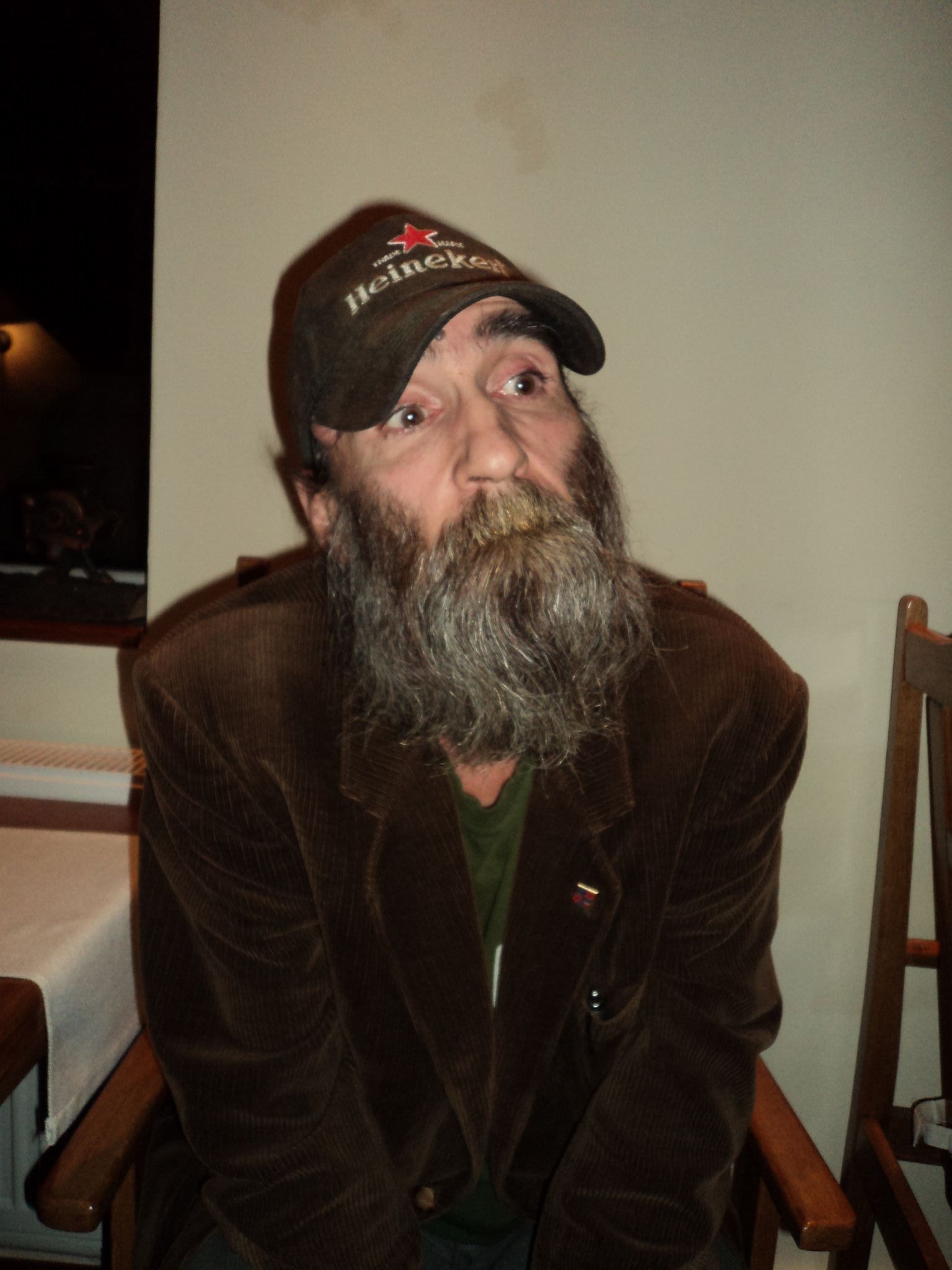 Cronică de cenaclu: Gabi Ghimpu – acuarele monocrome