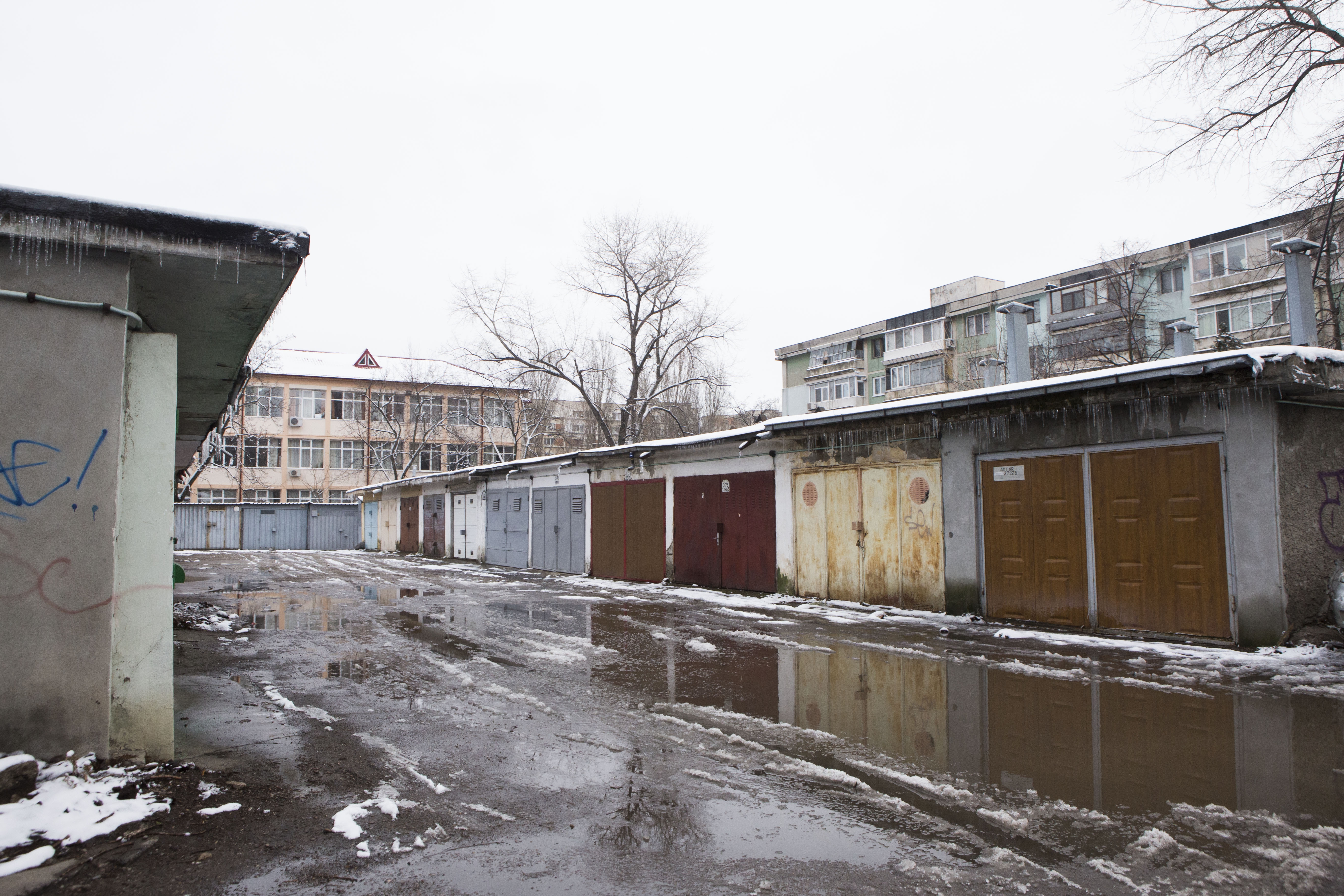 Va fi pace între Primar şi Consiliul Local? Liderii politici susţin demolarea garajelor