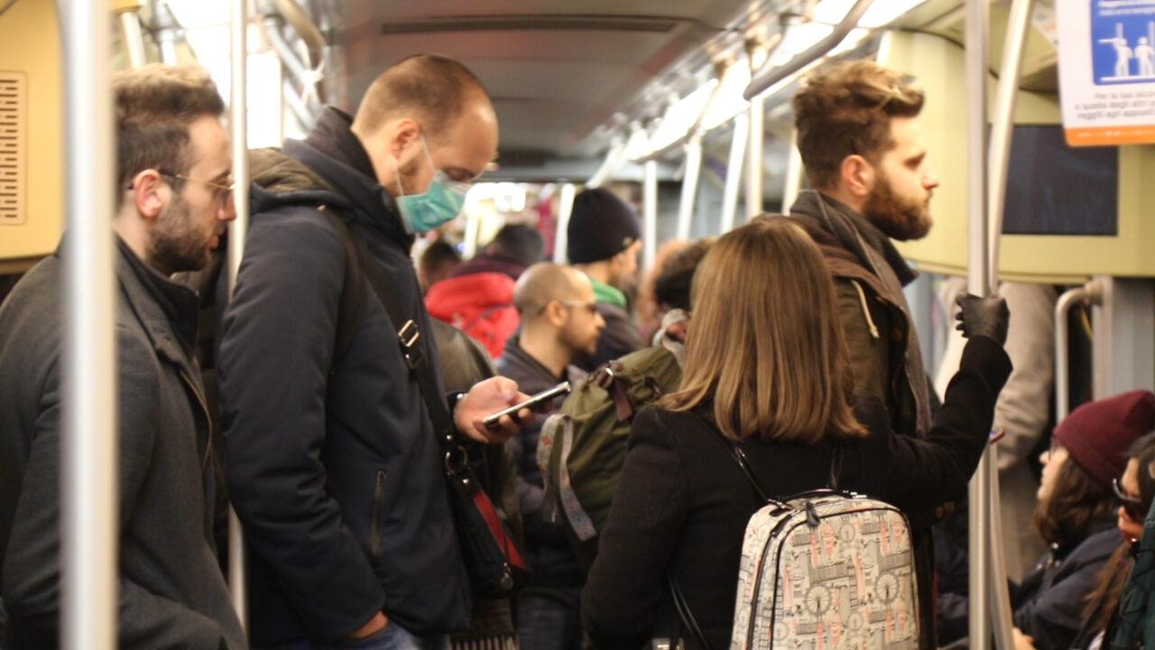 Liderii studenţilor cer închiderea universităţilor