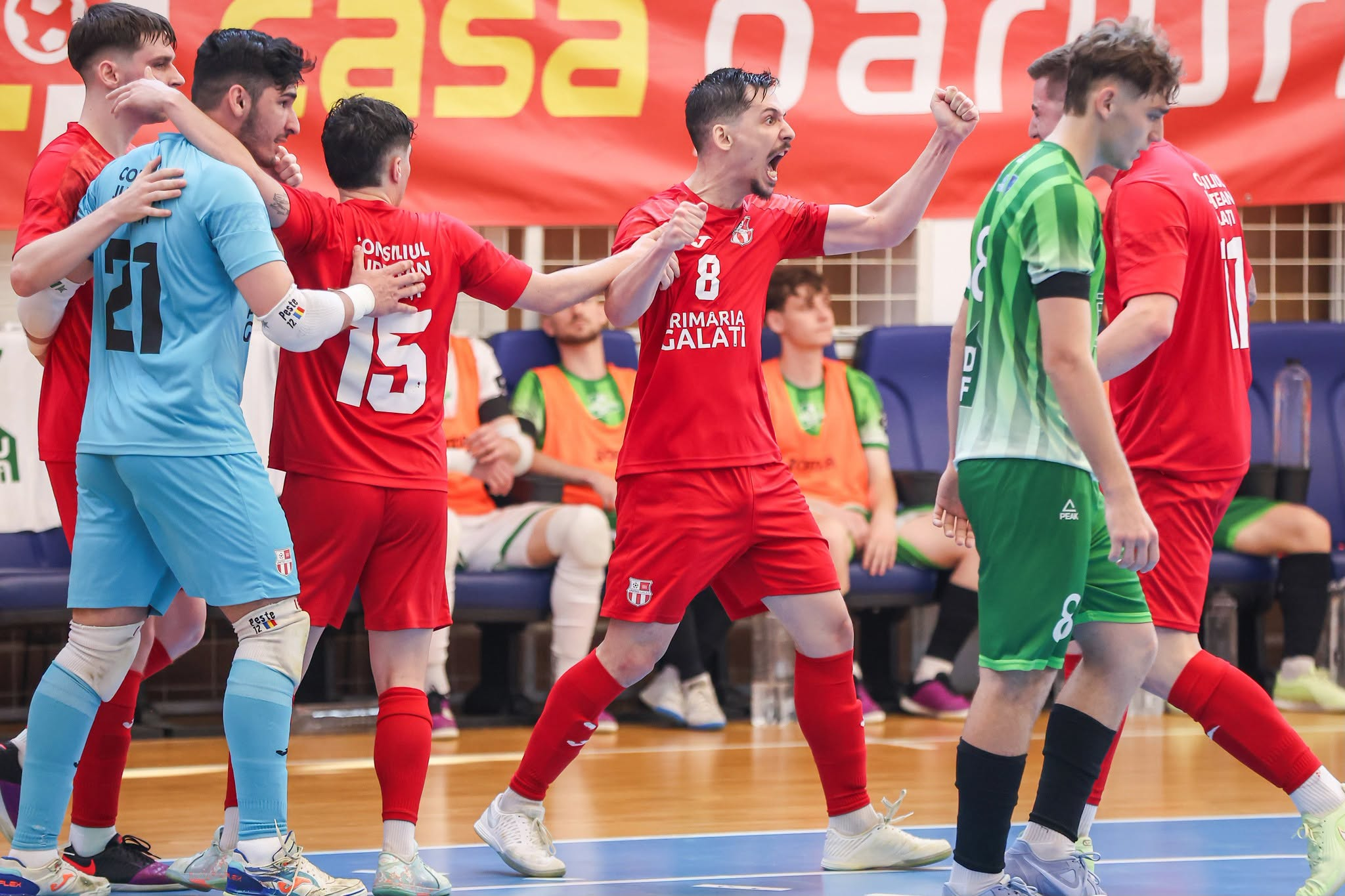 United conduce cu 2-0 în marea finală a Ligii I. Două succese, la Galați, cu Sepsi SIC