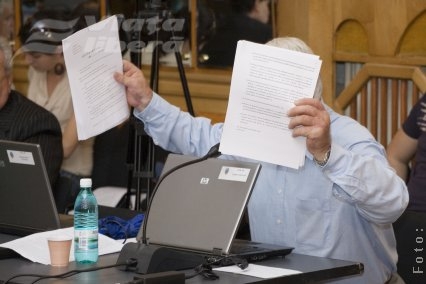 De două ori bugetari