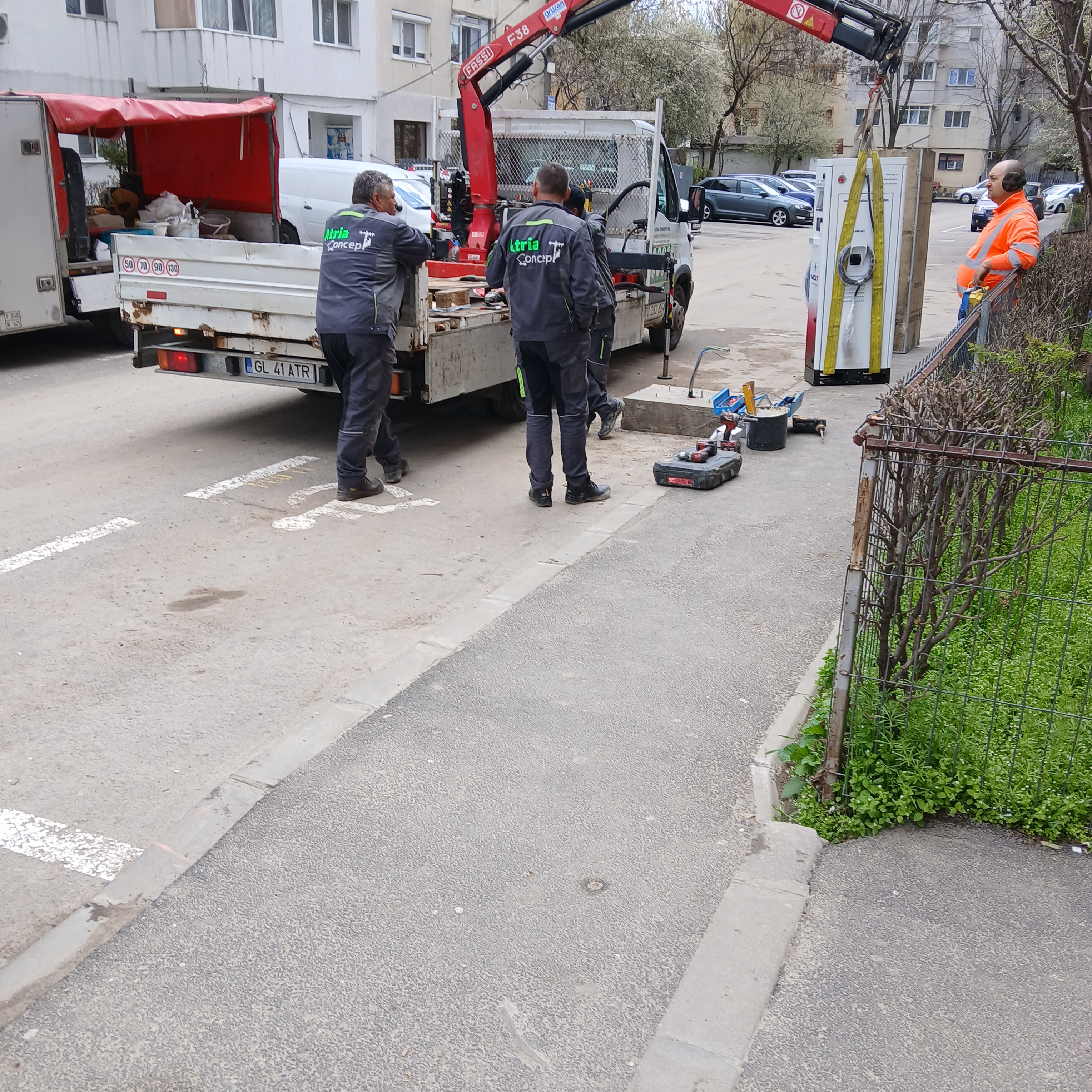 Poza zilei. „Reconversia” locurilor de parcare pentru persoane cu dizabilităţi