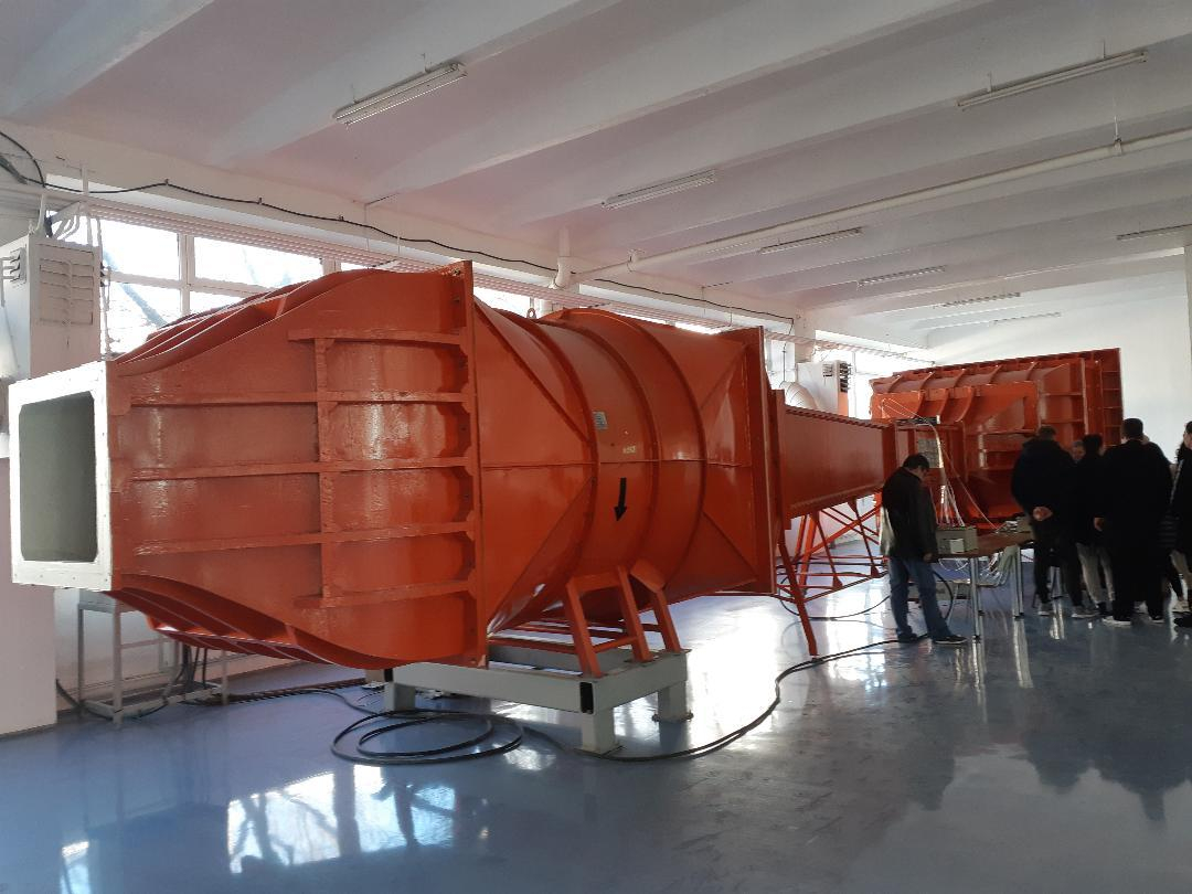 Tunel aerodinamic pentru studenţii navalişti gălăţeni