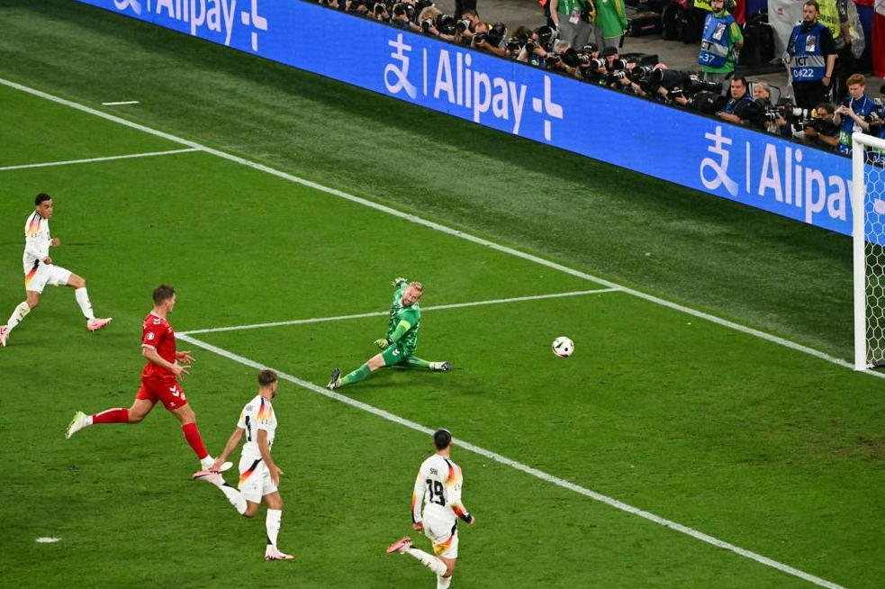 EURO 2024. Germania - Danemarca 2-0, cu grindină şi VAR